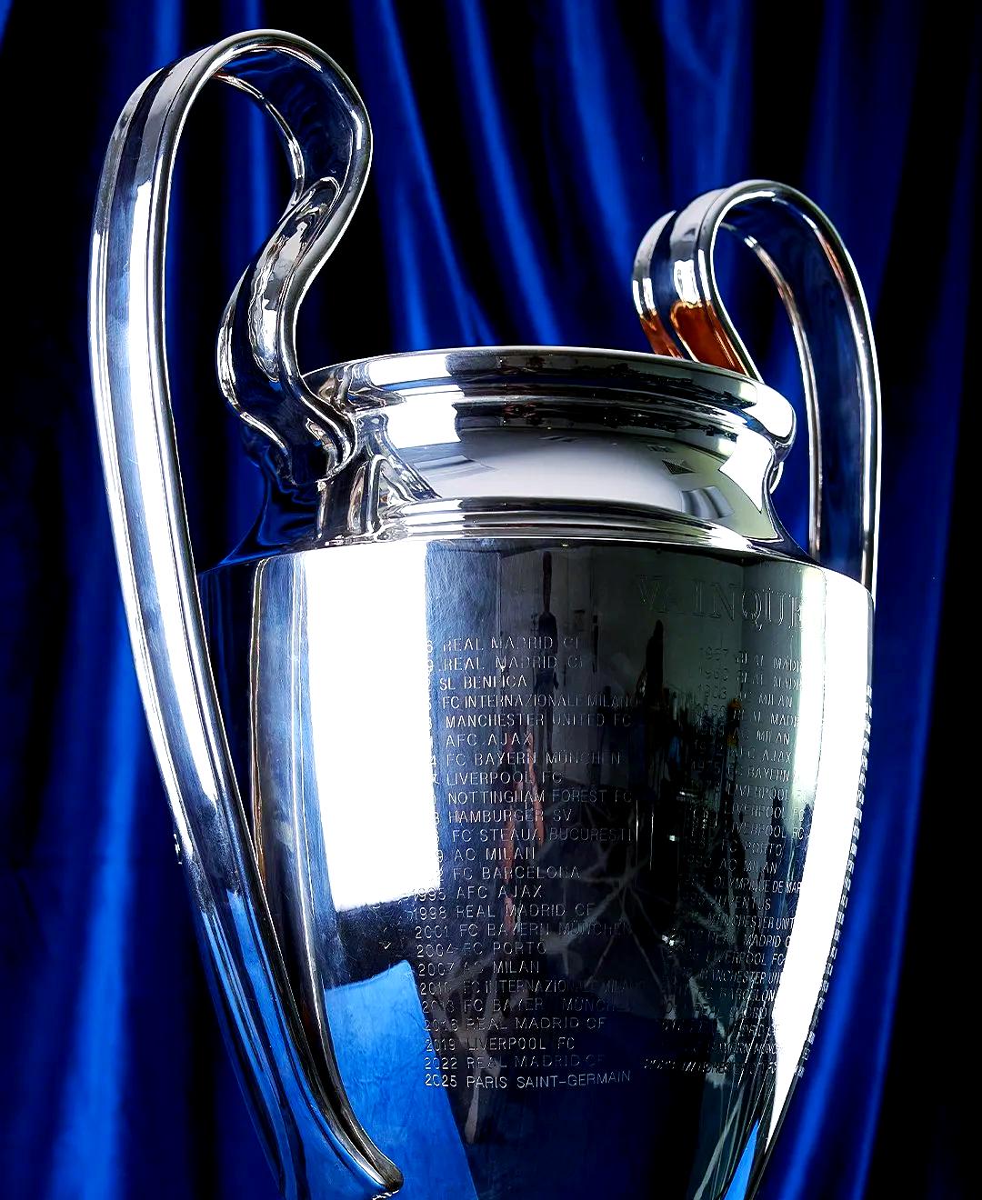 lol攻略-包含克里夫兰骑士迎欧超杯关键赛，今晨绝杀压哨，赛场秩序良好，赛程密集仍需轮换的词条